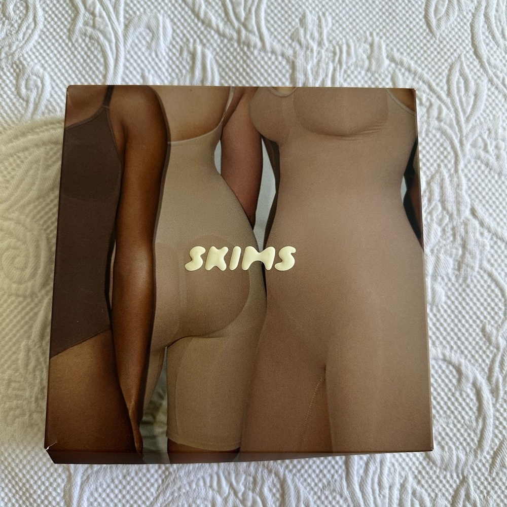 Skims seamless solutionwear bodysuit
